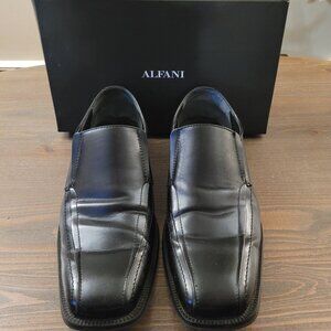 Men's dress shoes